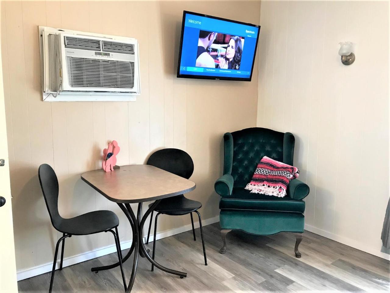 Hotel Kitsmiller On Main フレデリックスバーグ エクステリア 写真
