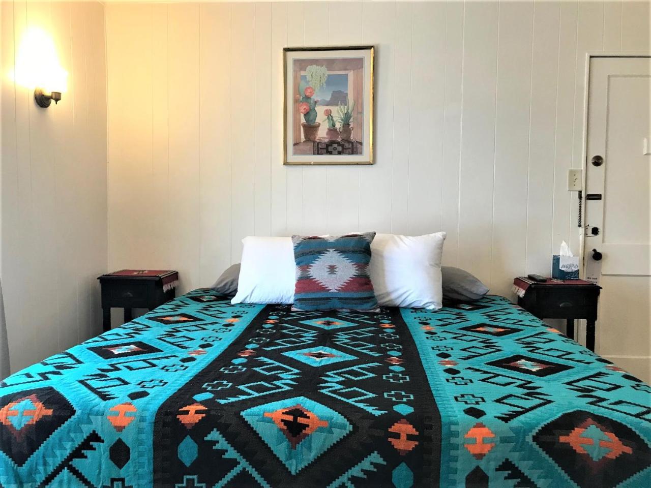 Hotel Kitsmiller On Main フレデリックスバーグ エクステリア 写真