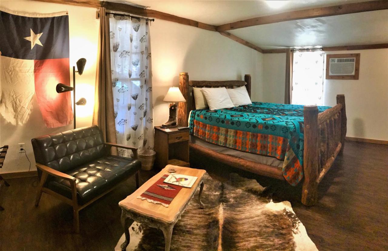 Hotel Kitsmiller On Main フレデリックスバーグ エクステリア 写真